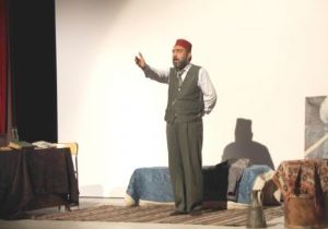 Yenilmez Akif sevgimizi sorguladı